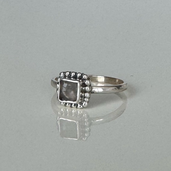 NWOT Sundance Dusty Rose Portrait Ring Rose Quartz Sterling Silver